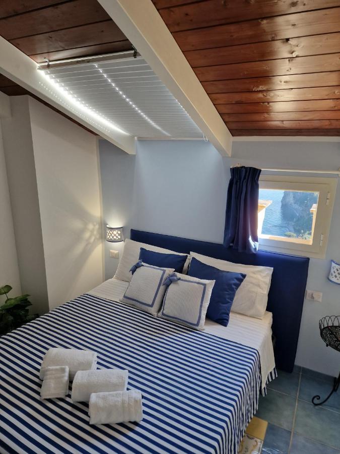 La Torretta Sea View Rooms 비코에쿠엔세 외부 사진