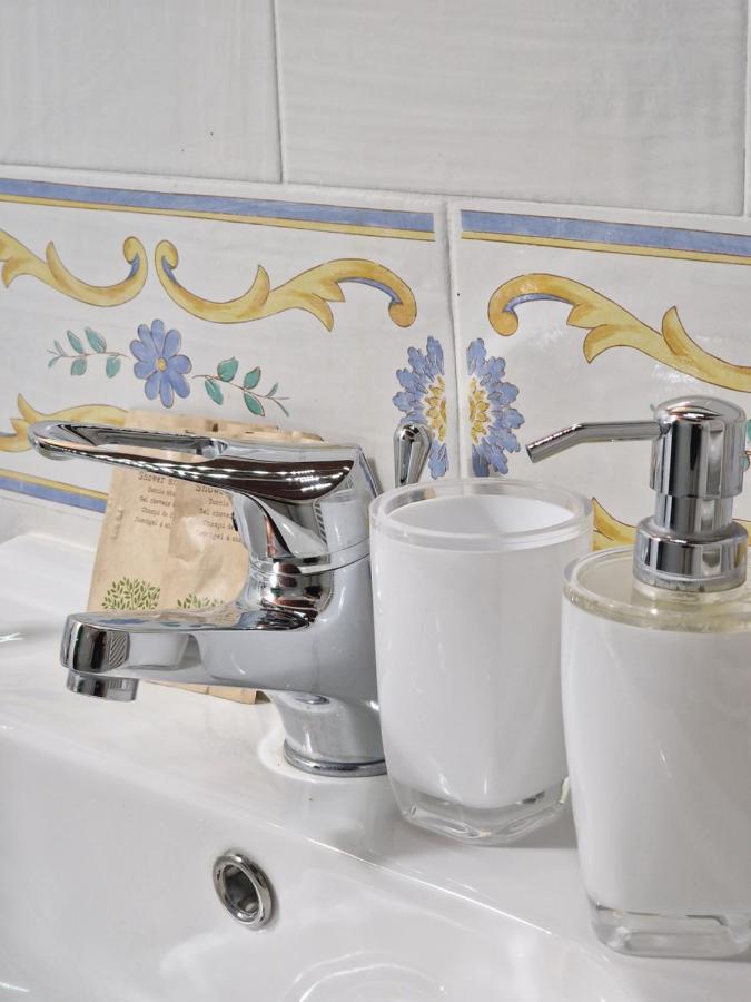 La Torretta Sea View Rooms 비코에쿠엔세 외부 사진