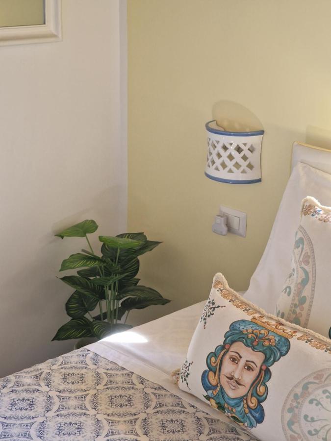 La Torretta Sea View Rooms 비코에쿠엔세 외부 사진