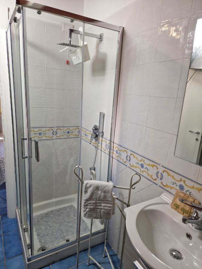 La Torretta Sea View Rooms 비코에쿠엔세 외부 사진